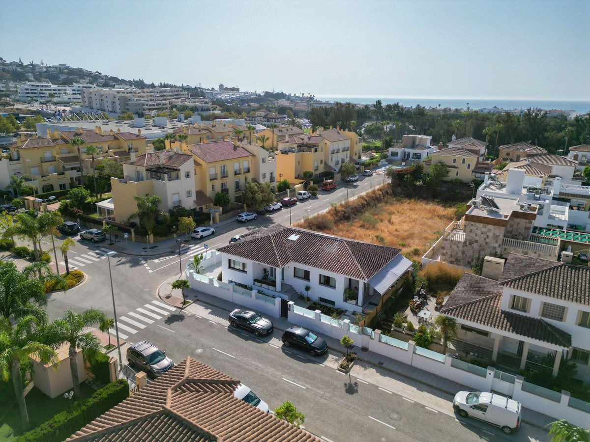 5 Bed Townhouse for sale in La Cala De Mijas Costa Del Sol, Málaga, Spain