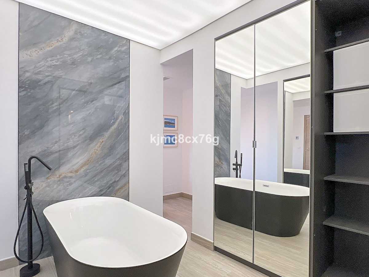 6 Bed Townhouse for sale in Riviera Del Sol Costa Del Sol, Málaga, Spain