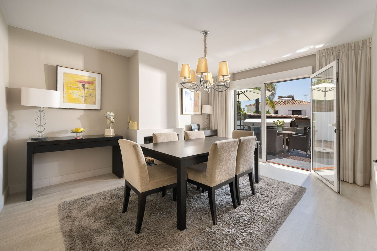6 Bed Townhouse for sale in Río Real Costa Del Sol, Málaga, Spain