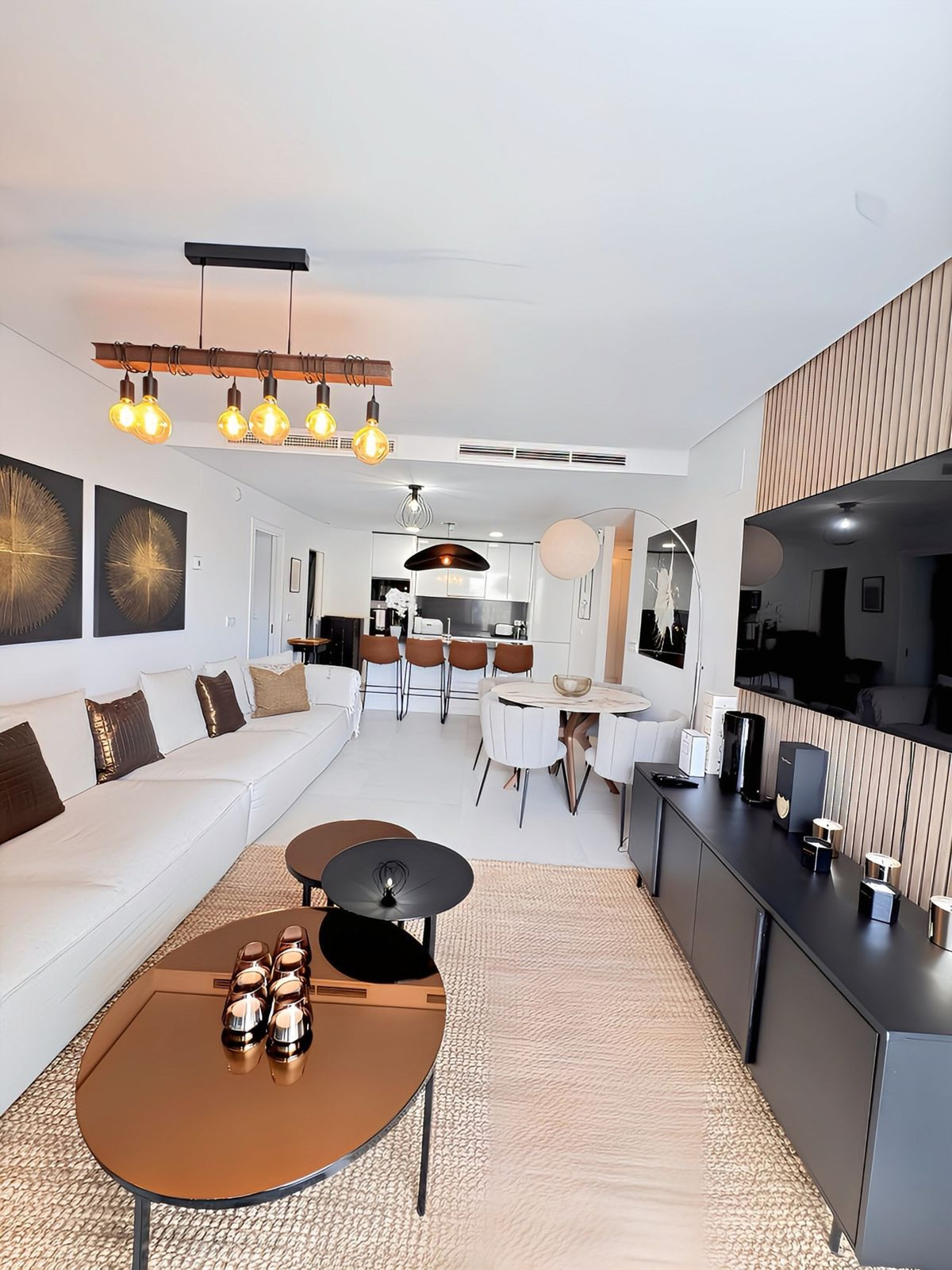 2 Bed Apartment for sale in La Quinta Costa Del Sol, Málaga, Spain