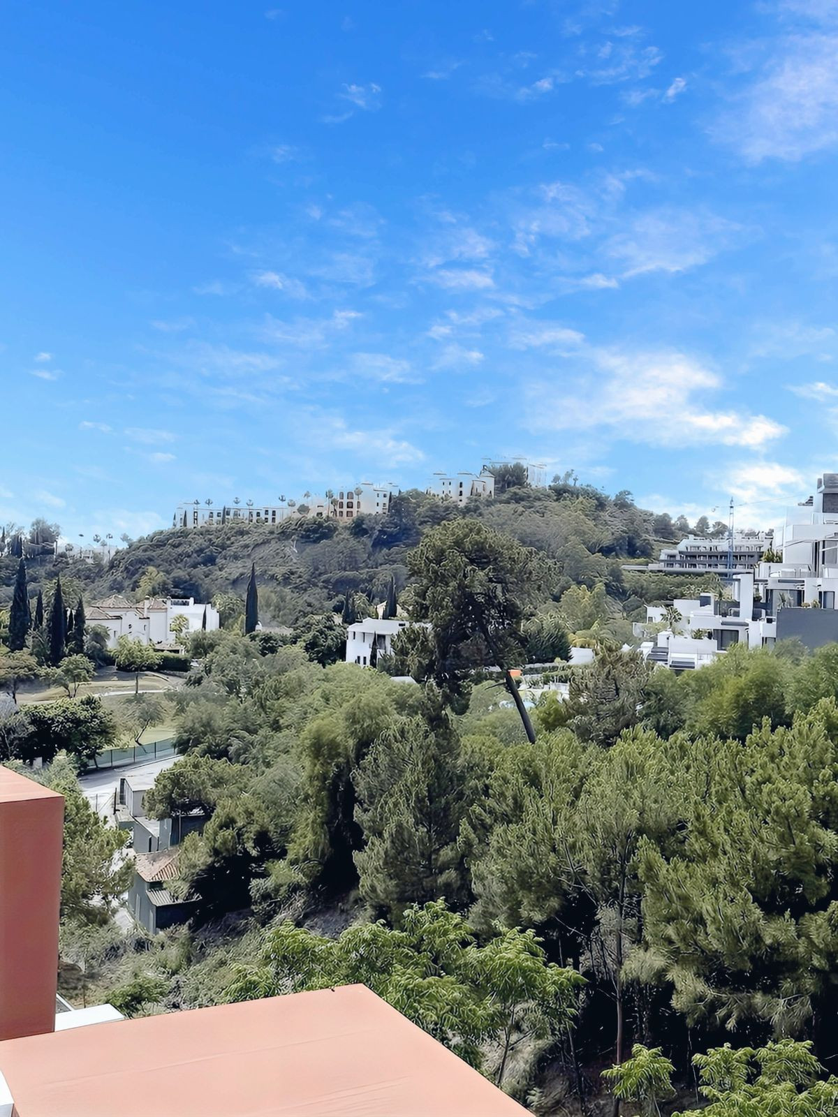 2 Bed Apartment for sale in La Quinta Costa Del Sol, Málaga, Spain