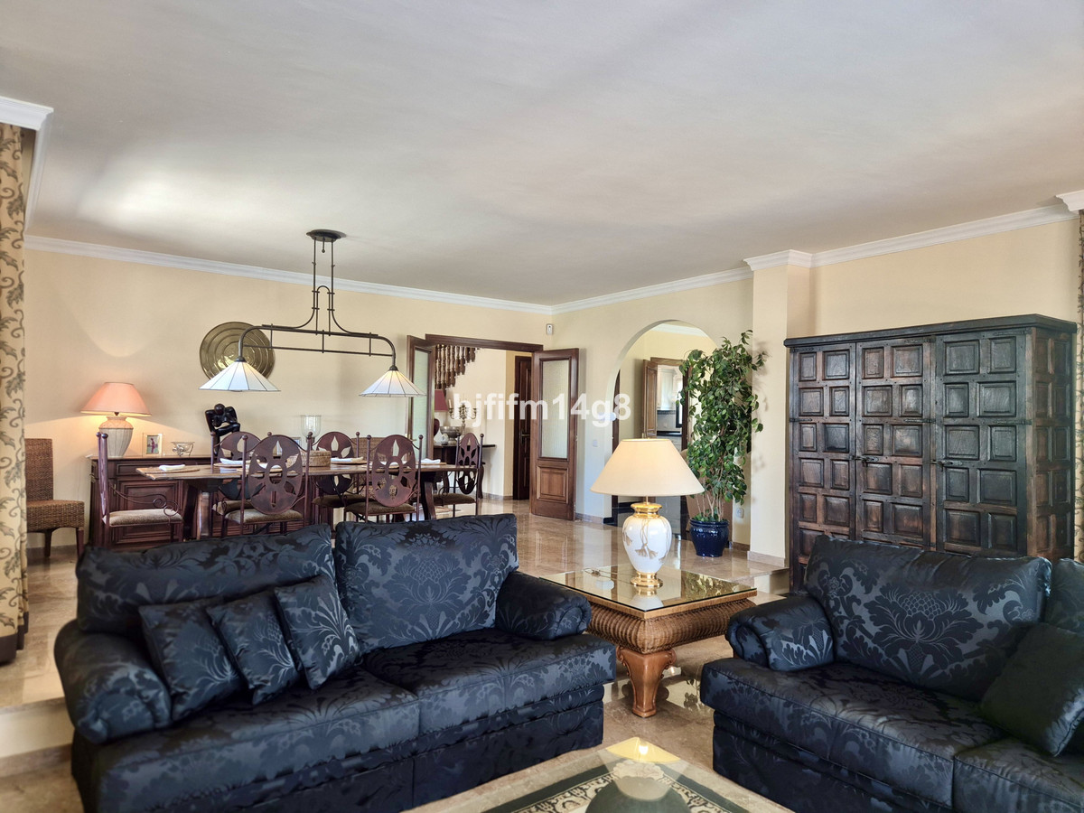 3 Bed Townhouse for sale in La Campana Costa Del Sol, Málaga, Spain