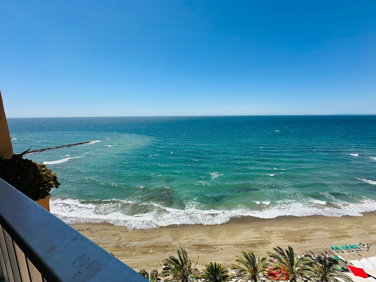 Apartment for sale in Marbella Costa Del Sol, Málaga, Spain