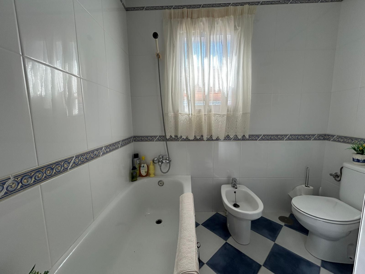 2 Bed Townhouse for sale in Alora Costa Del Sol, Málaga, Spain