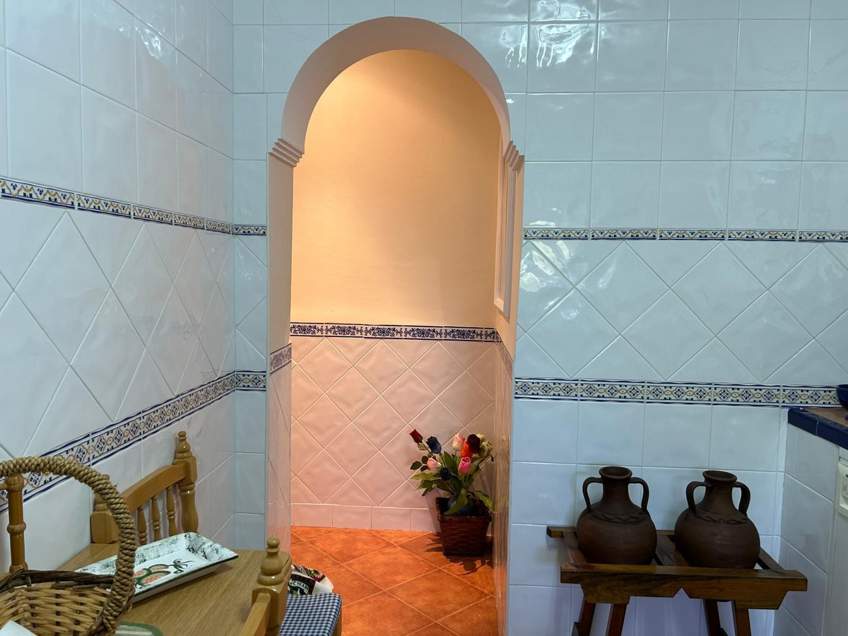 2 Bed Townhouse for sale in Alora Costa Del Sol, Málaga, Spain