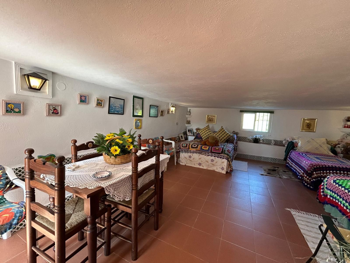 2 Bed Townhouse for sale in Alora Costa Del Sol, Málaga, Spain