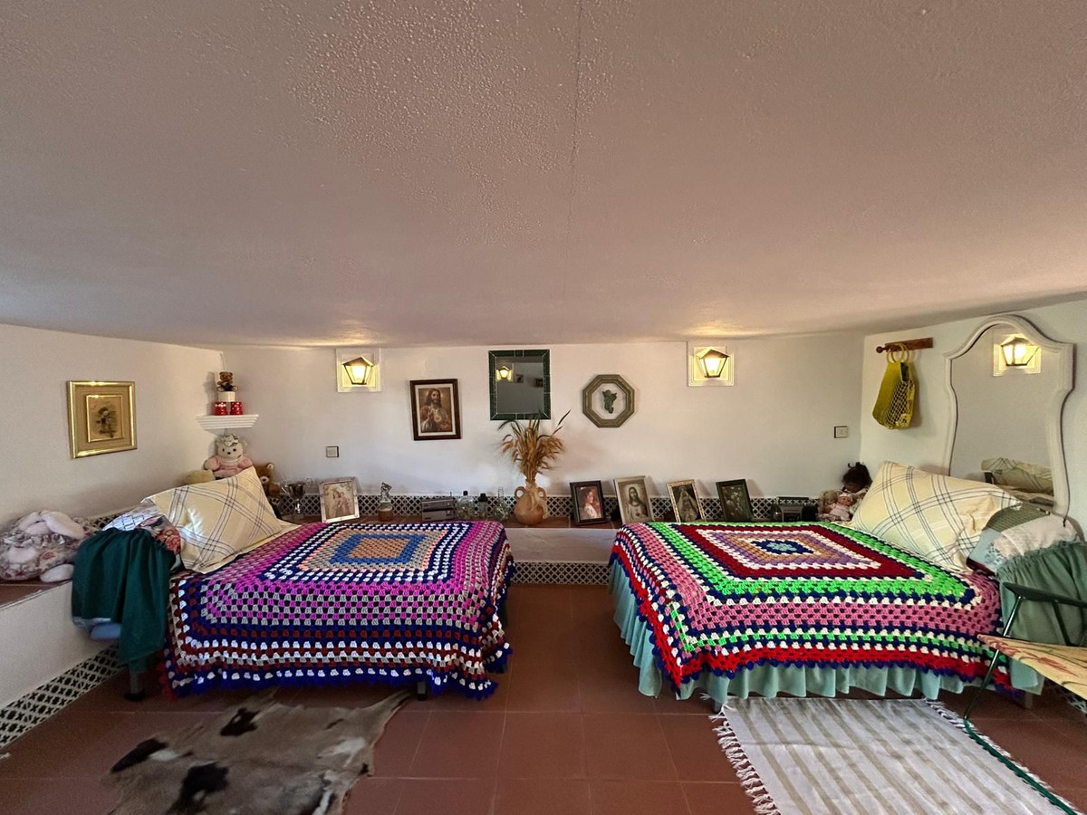 2 Bed Townhouse for sale in Alora Costa Del Sol, Málaga, Spain