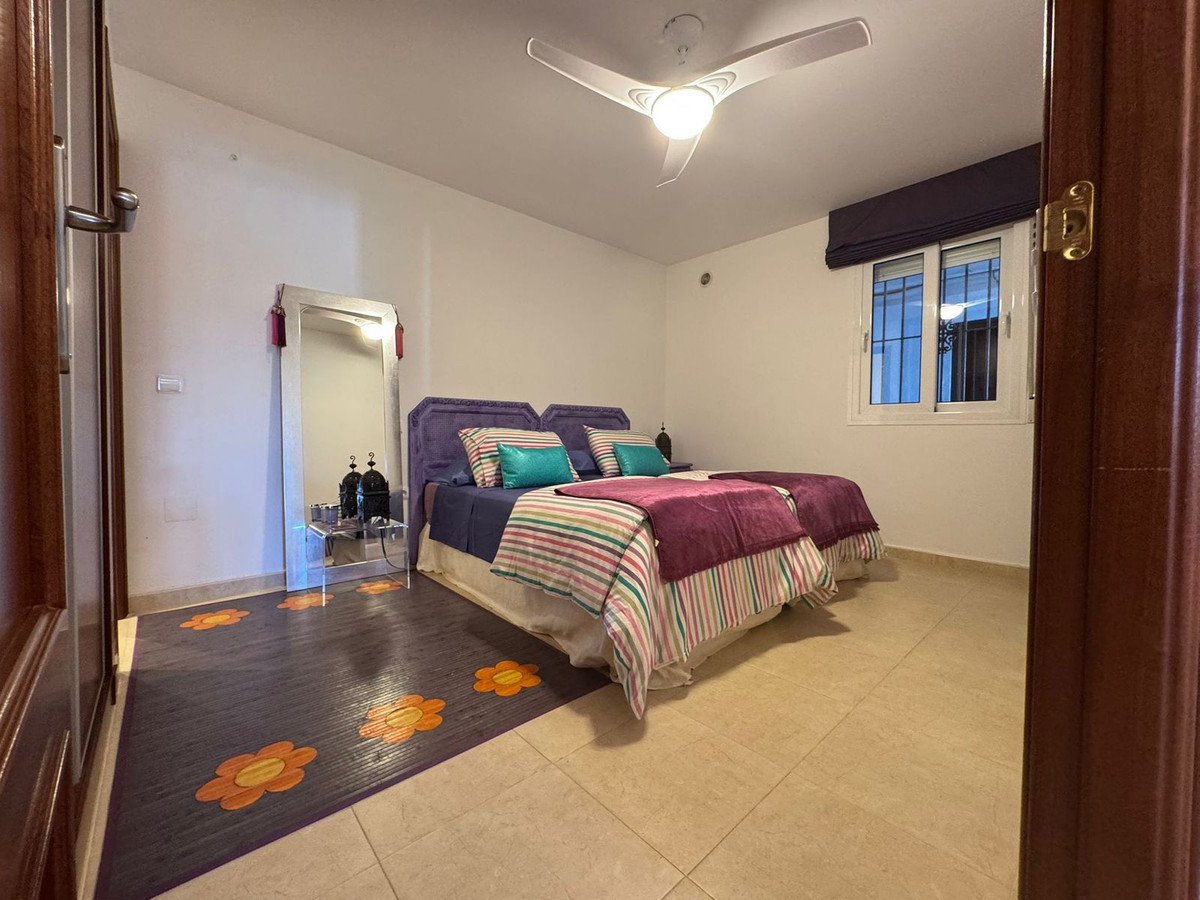 Se vende Adosada de 5 dormitorios en Costa Del Sol, Málaga, España