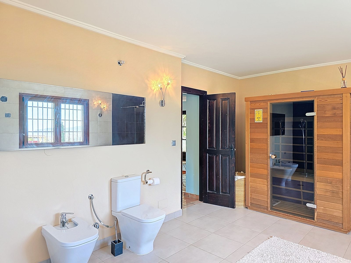 7 Bed Townhouse for sale in Torrox Costa Del Sol East, Málaga, Spain