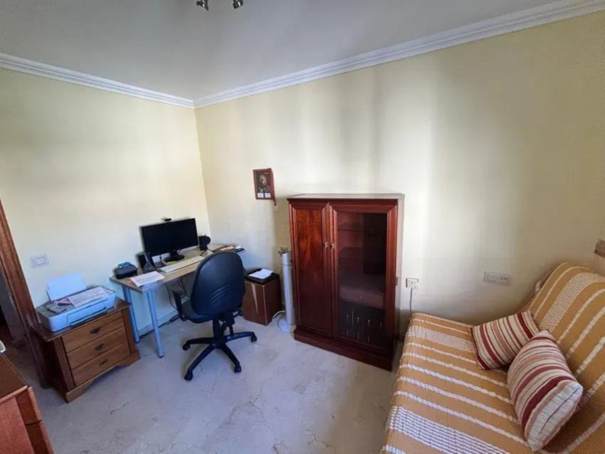 Se vende Apartamento en Planta Última de 4 dormitorios en Costa Del Sol, Málaga, España