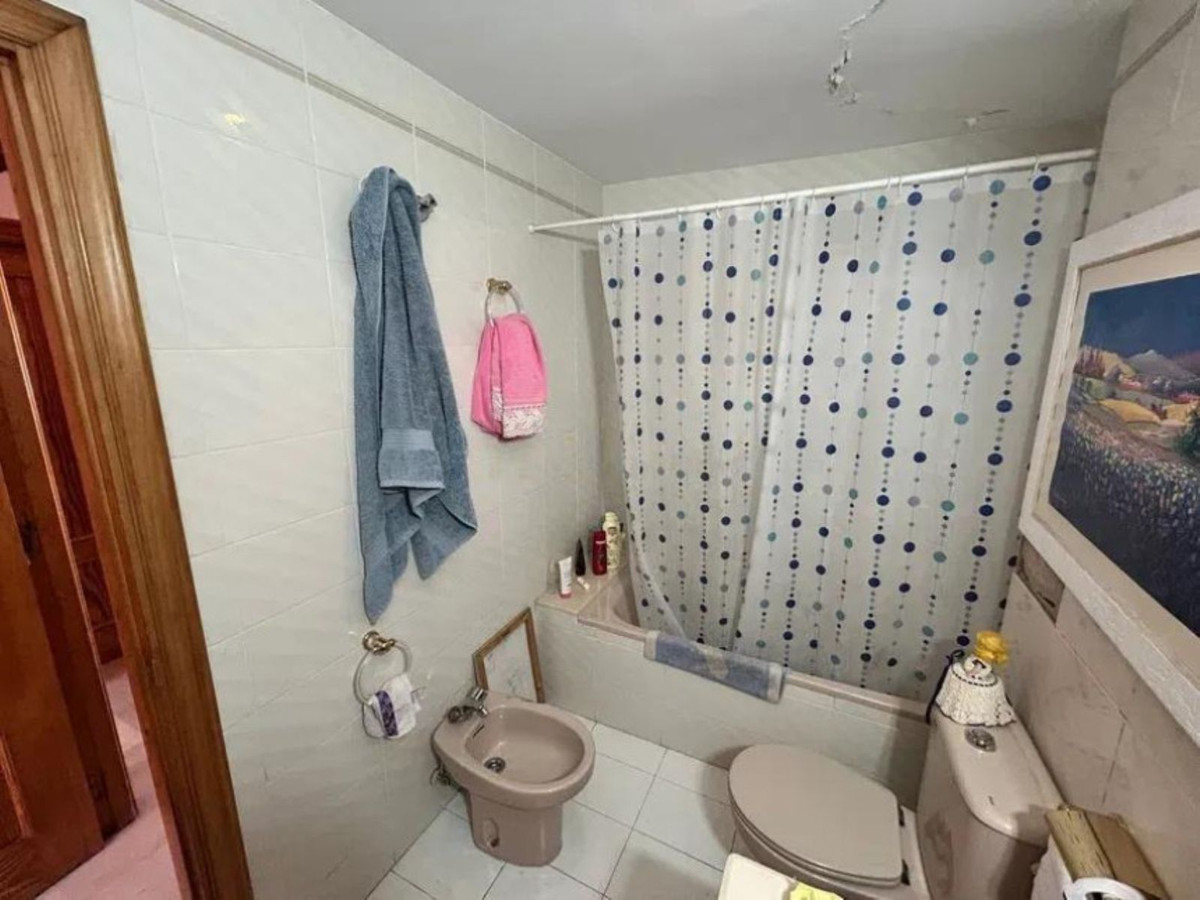 Se vende Apartamento en Planta Última de 4 dormitorios en Costa Del Sol, Málaga, España
