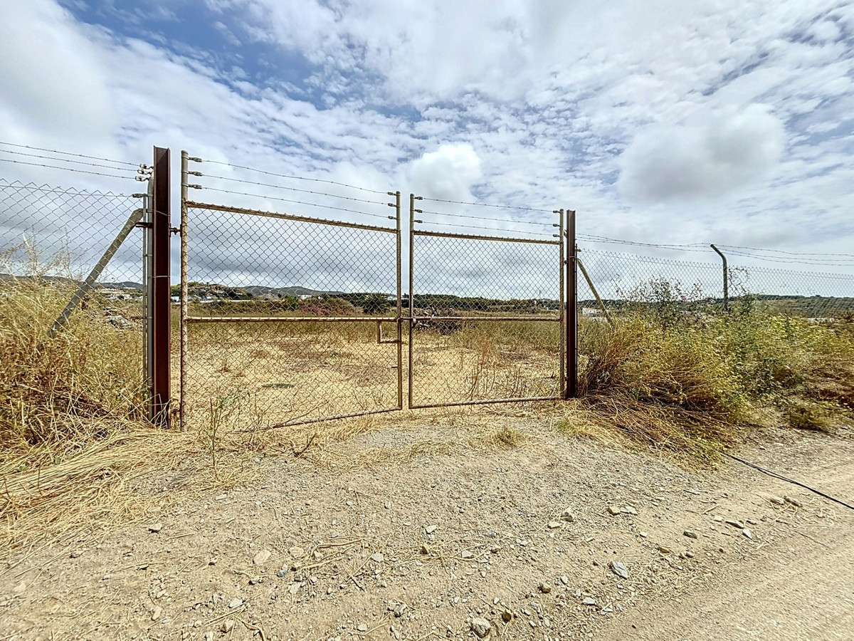 1 Bed Plots for sale in Almayate Costa Del Sol East, Málaga, Spain