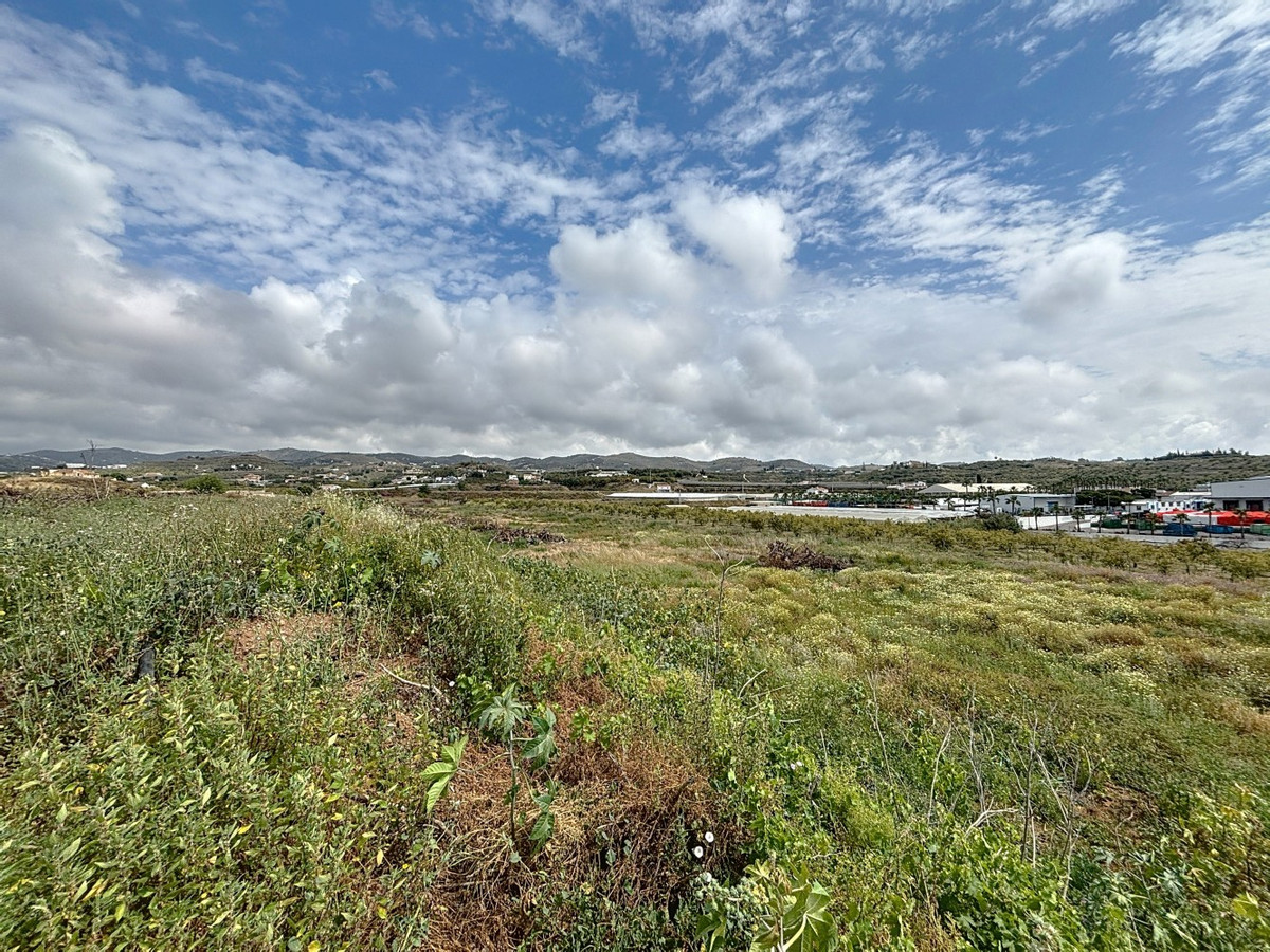 1 Bed Plots for sale in Almayate Costa Del Sol East, Málaga, Spain
