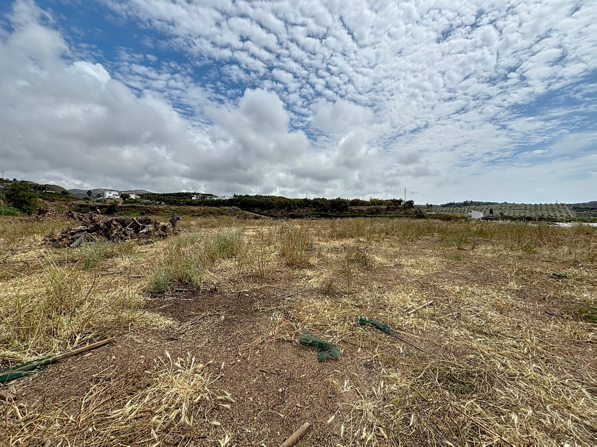 1 Bed Plots for sale in Almayate Costa Del Sol East, Málaga, Spain