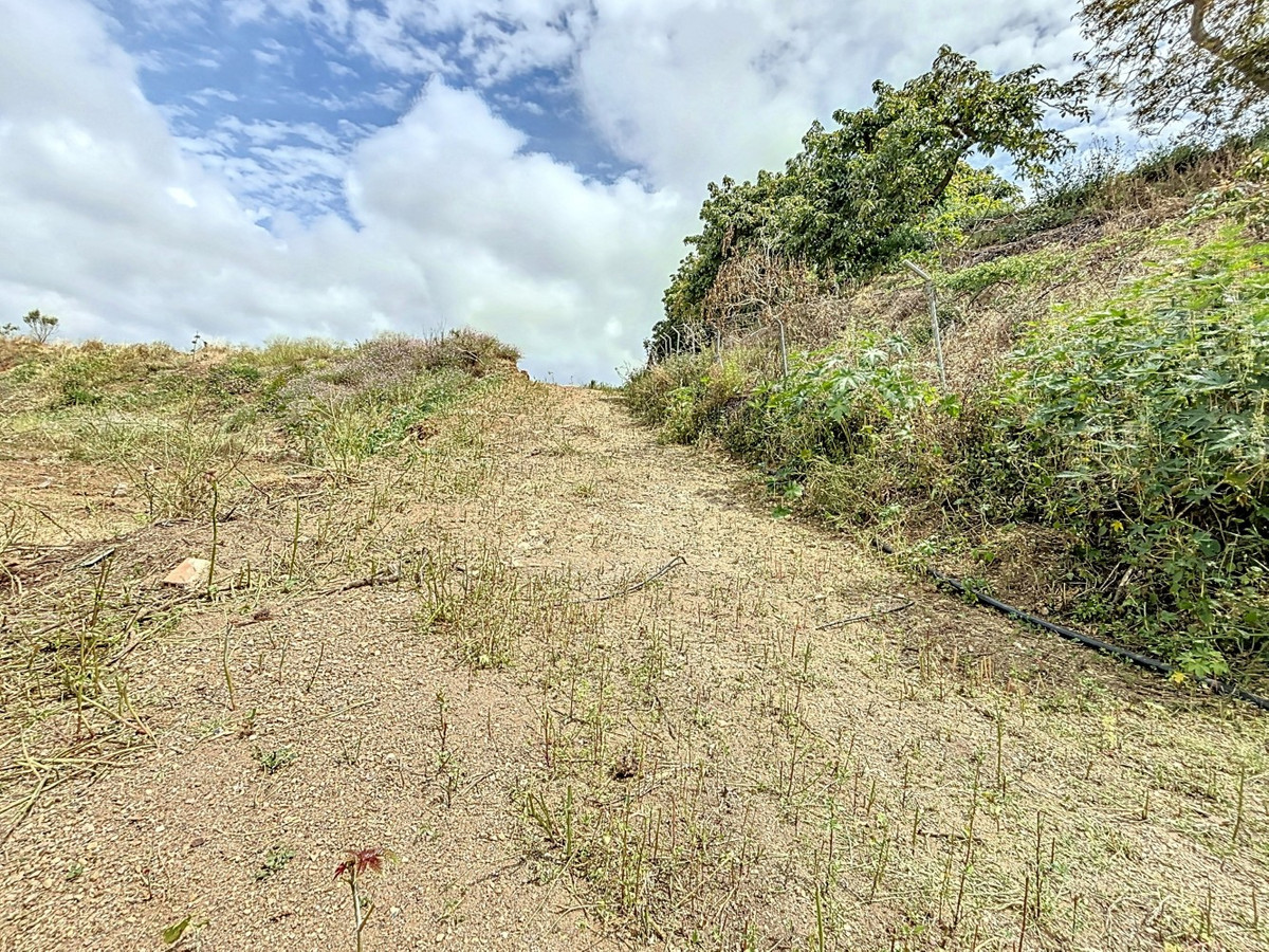 1 Bed Plots for sale in Almayate Costa Del Sol East, Málaga, Spain