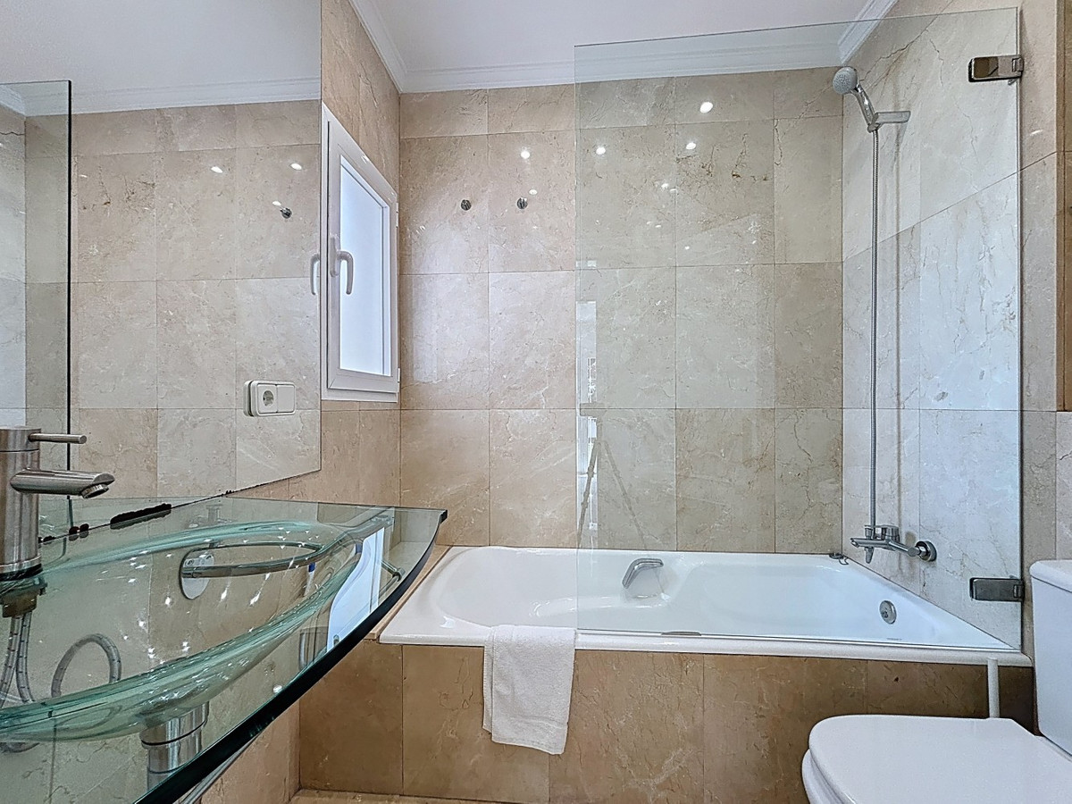 3 Bed Townhouse for sale in Caleta De Vélez Costa Del Sol East, Málaga, Spain