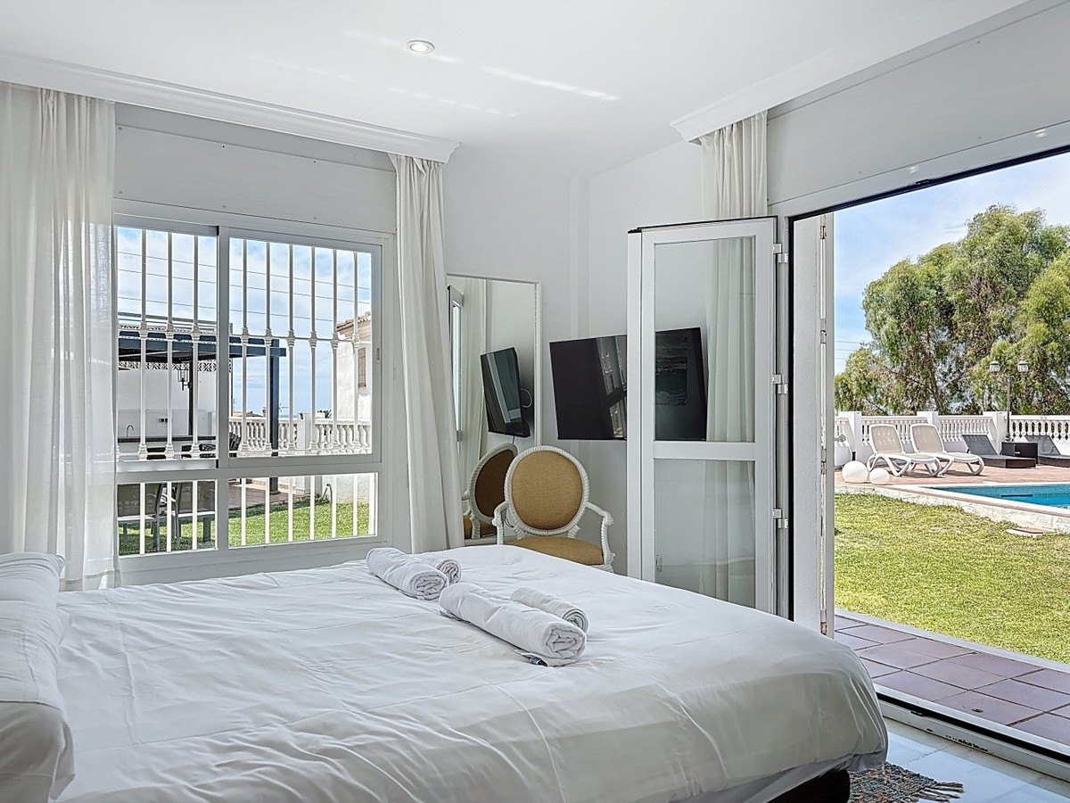 3 Bed Townhouse for sale in Caleta De Vélez Costa Del Sol East, Málaga, Spain