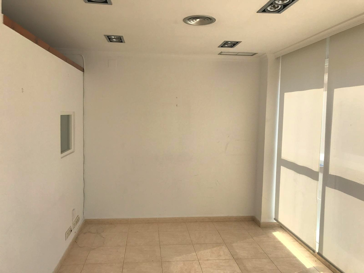 Se vende Oficina de 2 dormitorios en Costa Blanca, Alicante, España