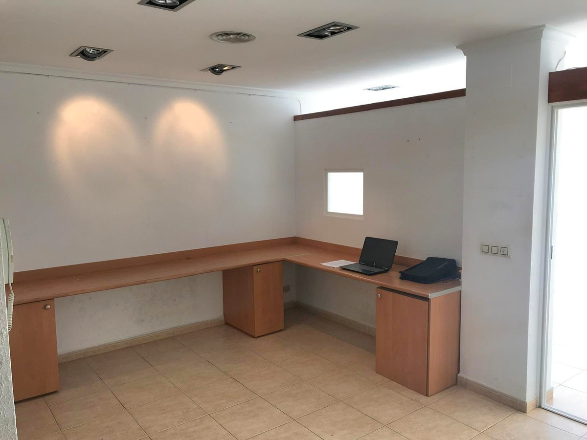 Se vende Oficina de 2 dormitorios en Costa Blanca, Alicante, España
