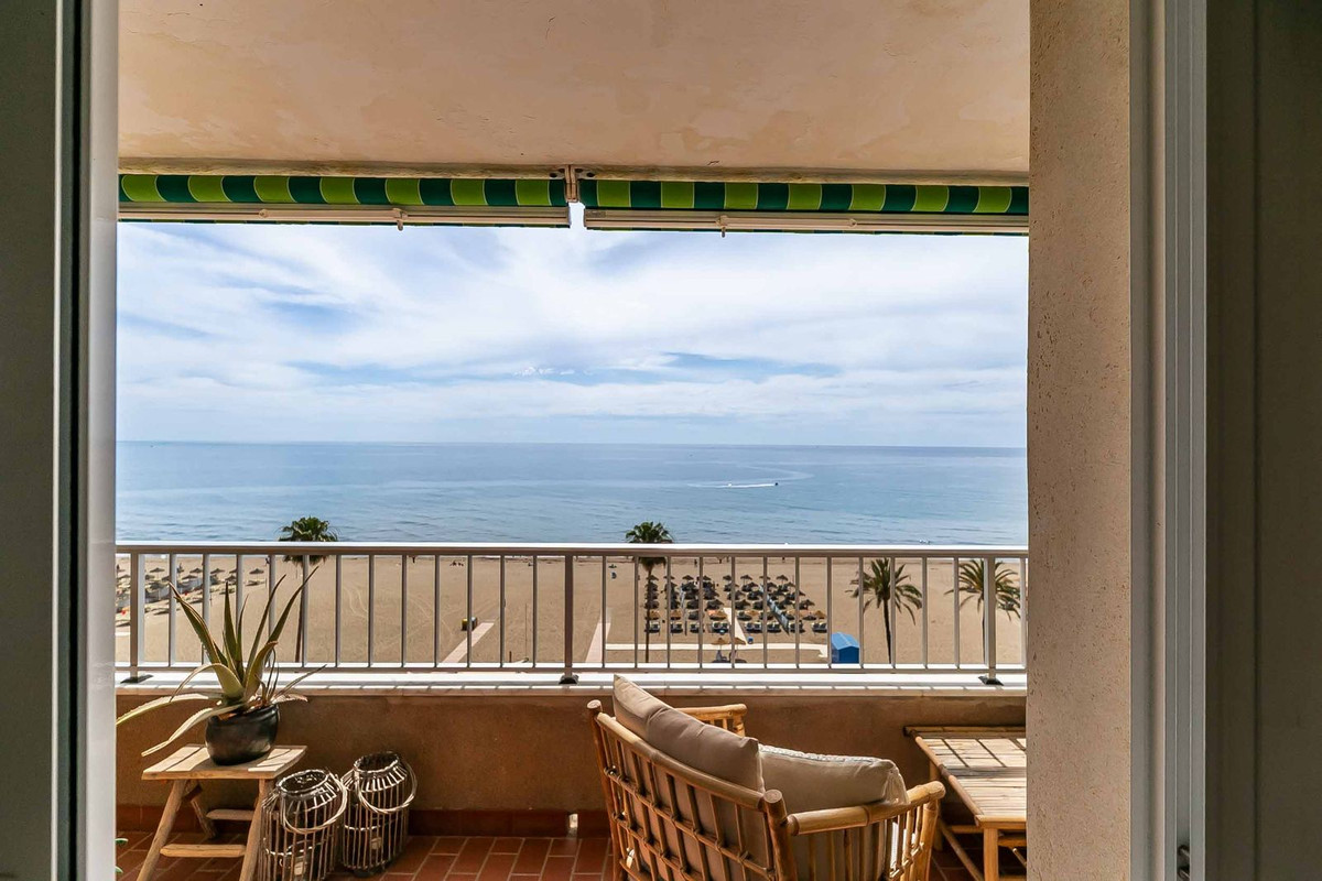 2 Bed Apartment for sale in Fuengirola Costa Del Sol, Málaga, Spain