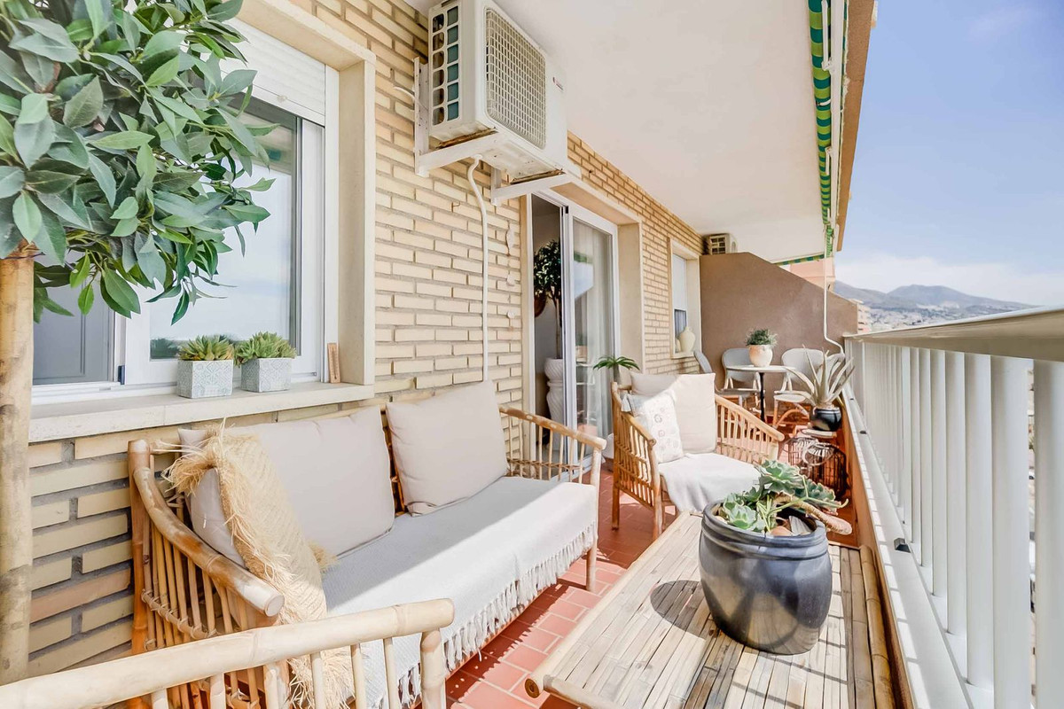 2 Bed Apartment for sale in Fuengirola Costa Del Sol, Málaga, Spain