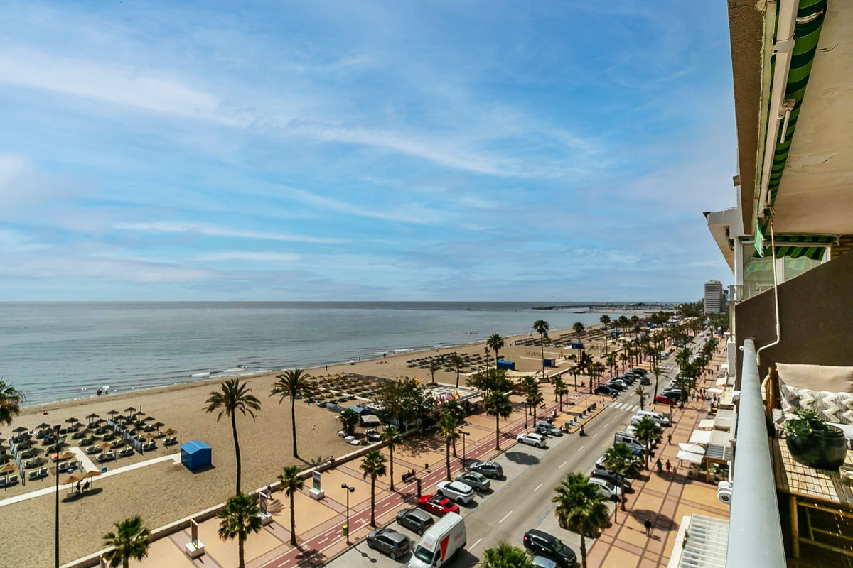2 Bed Apartment for sale in Fuengirola Costa Del Sol, Málaga, Spain