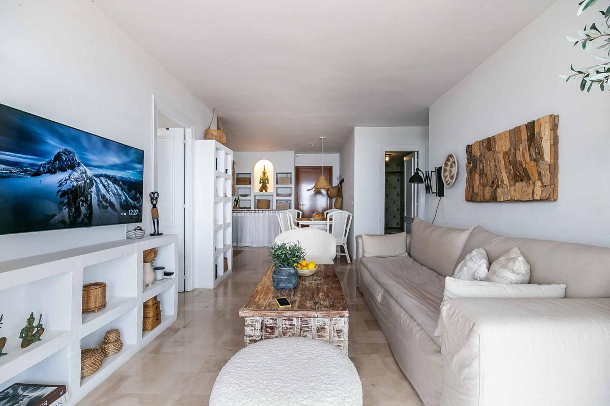 2 Bed Apartment for sale in Fuengirola Costa Del Sol, Málaga, Spain