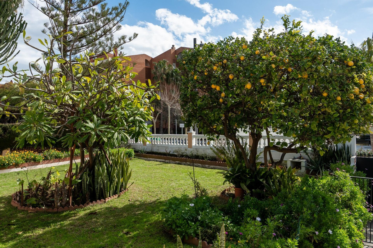 3 Bed Townhouse for sale in Arroyo De La Miel Costa Del Sol, Málaga, Spain