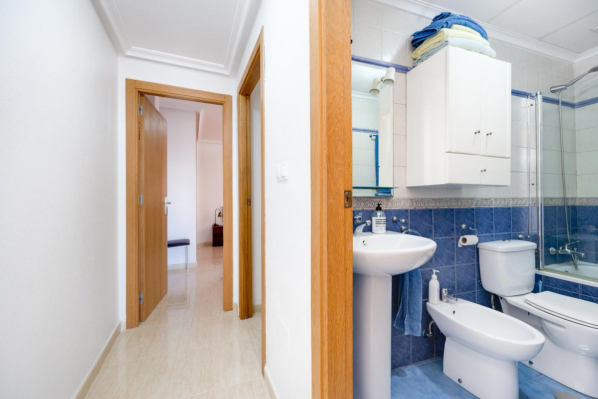 Se vende Ático de 2 dormitorios en Costa Blanca, Alicante, España
