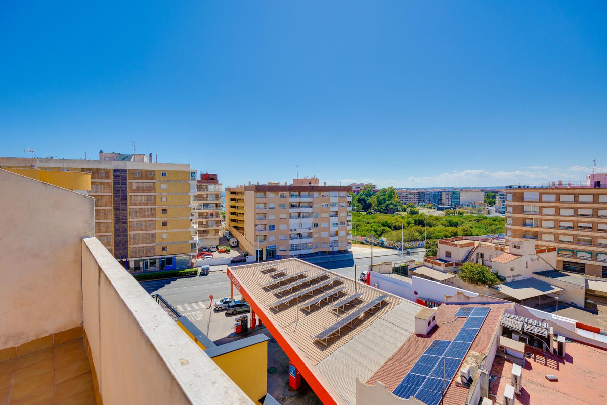 Se vende Ático de 2 dormitorios en Costa Blanca, Alicante, España