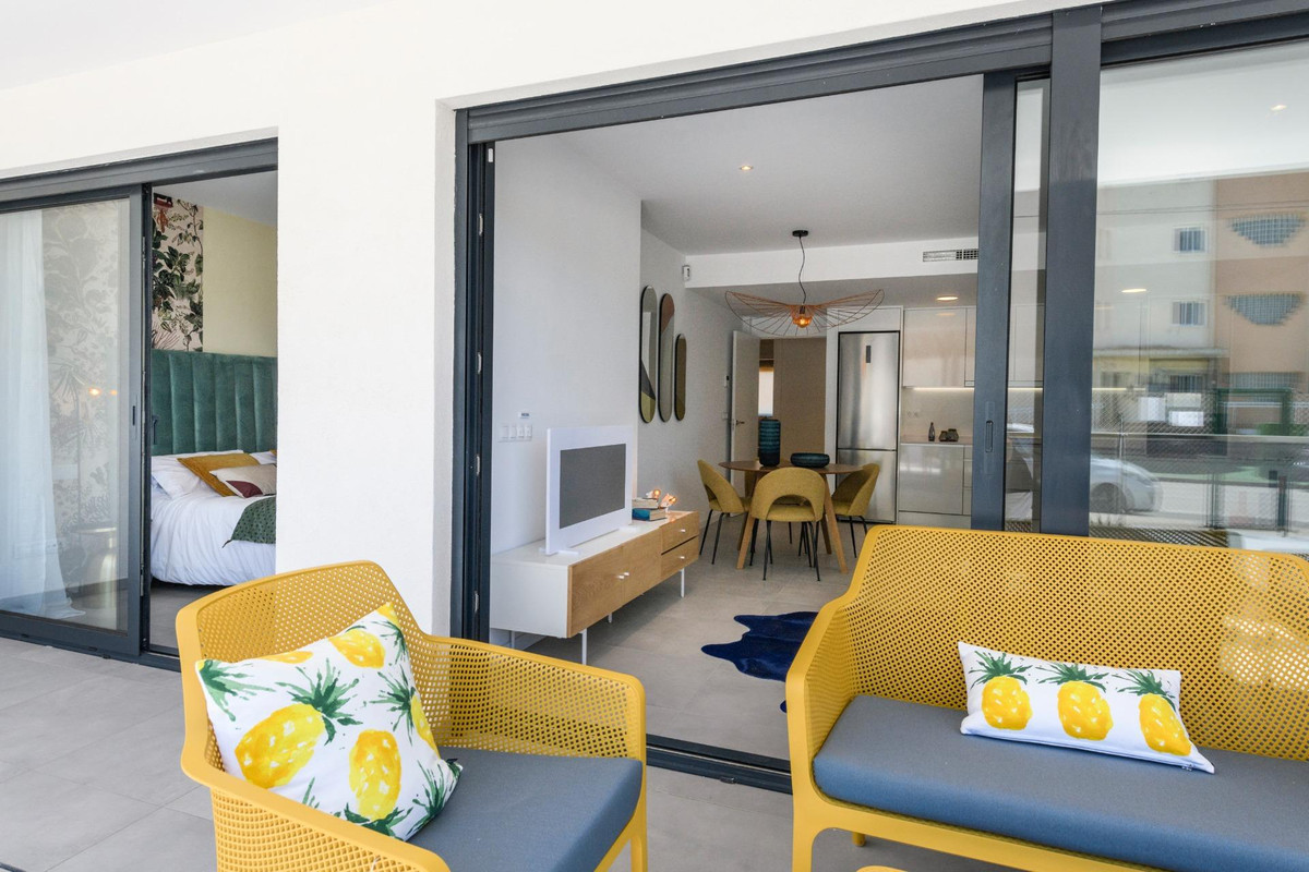 Se vende Apartamento Planta Baja de 2 dormitorios en Costa Blanca, Alicante, España