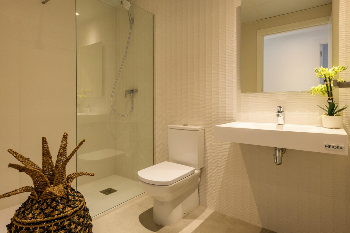 Se vende Apartamento Planta Baja de 2 dormitorios en Costa Blanca, Alicante, España