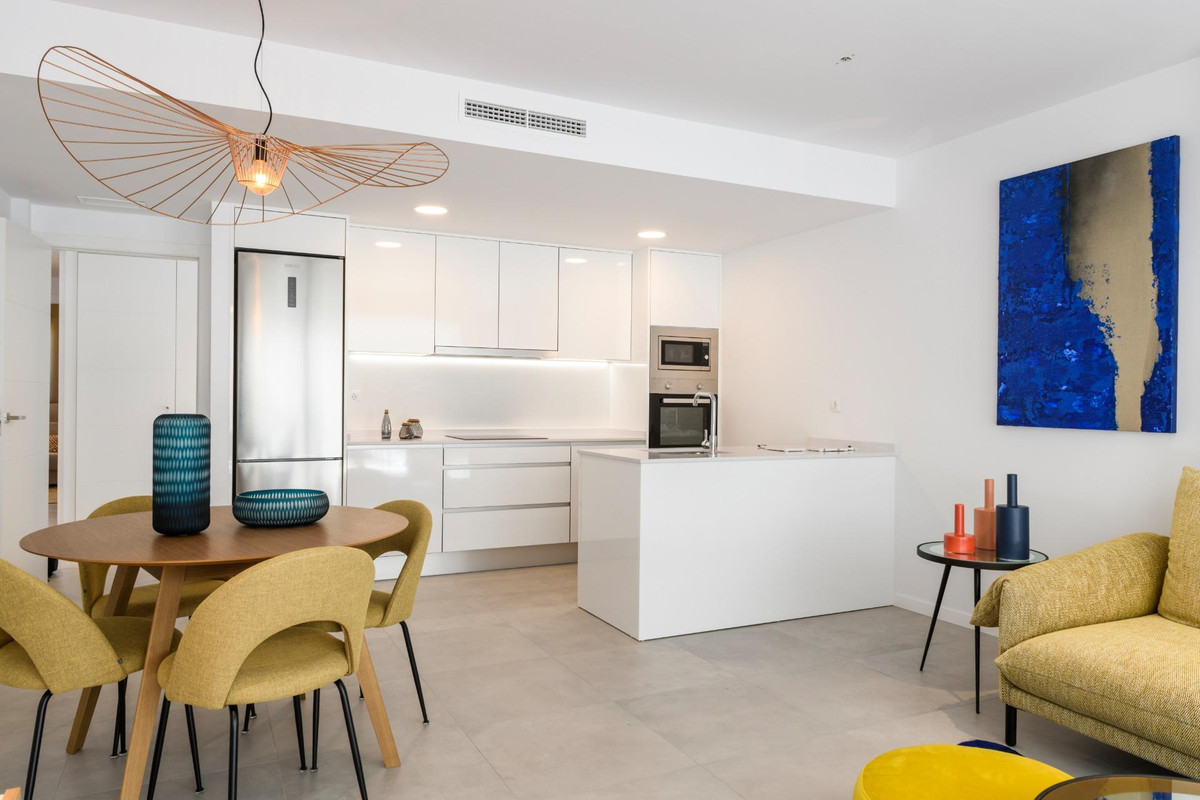 Se vende Apartamento Planta Baja de 2 dormitorios en Costa Blanca, Alicante, España