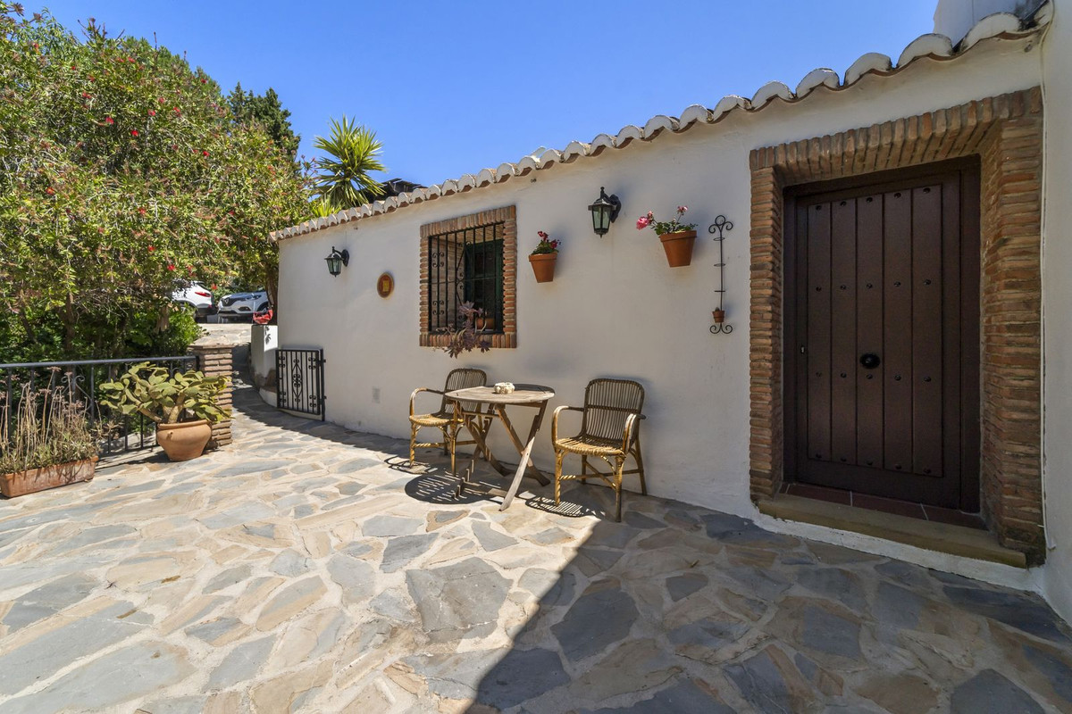 5 Bed Townhouse for sale in Mijas Costa Del Sol, Málaga, Spain