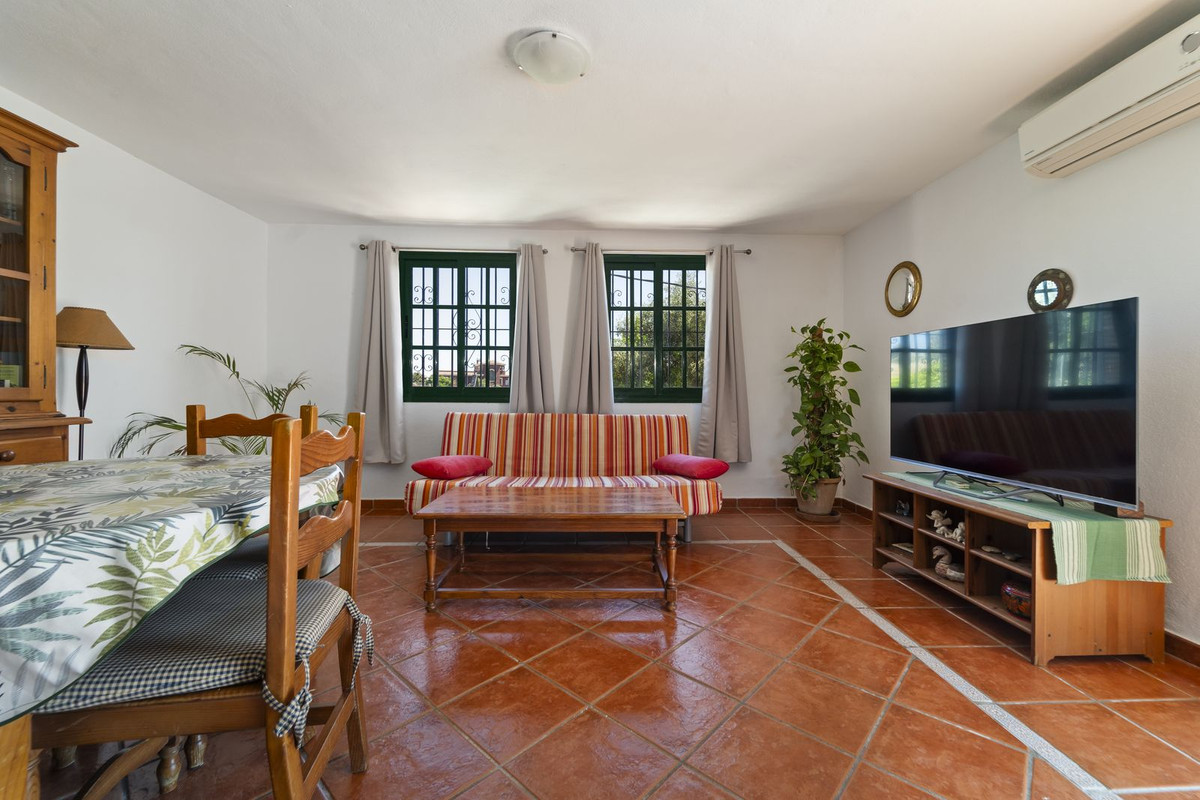 5 Bed Townhouse for sale in Mijas Costa Del Sol, Málaga, Spain