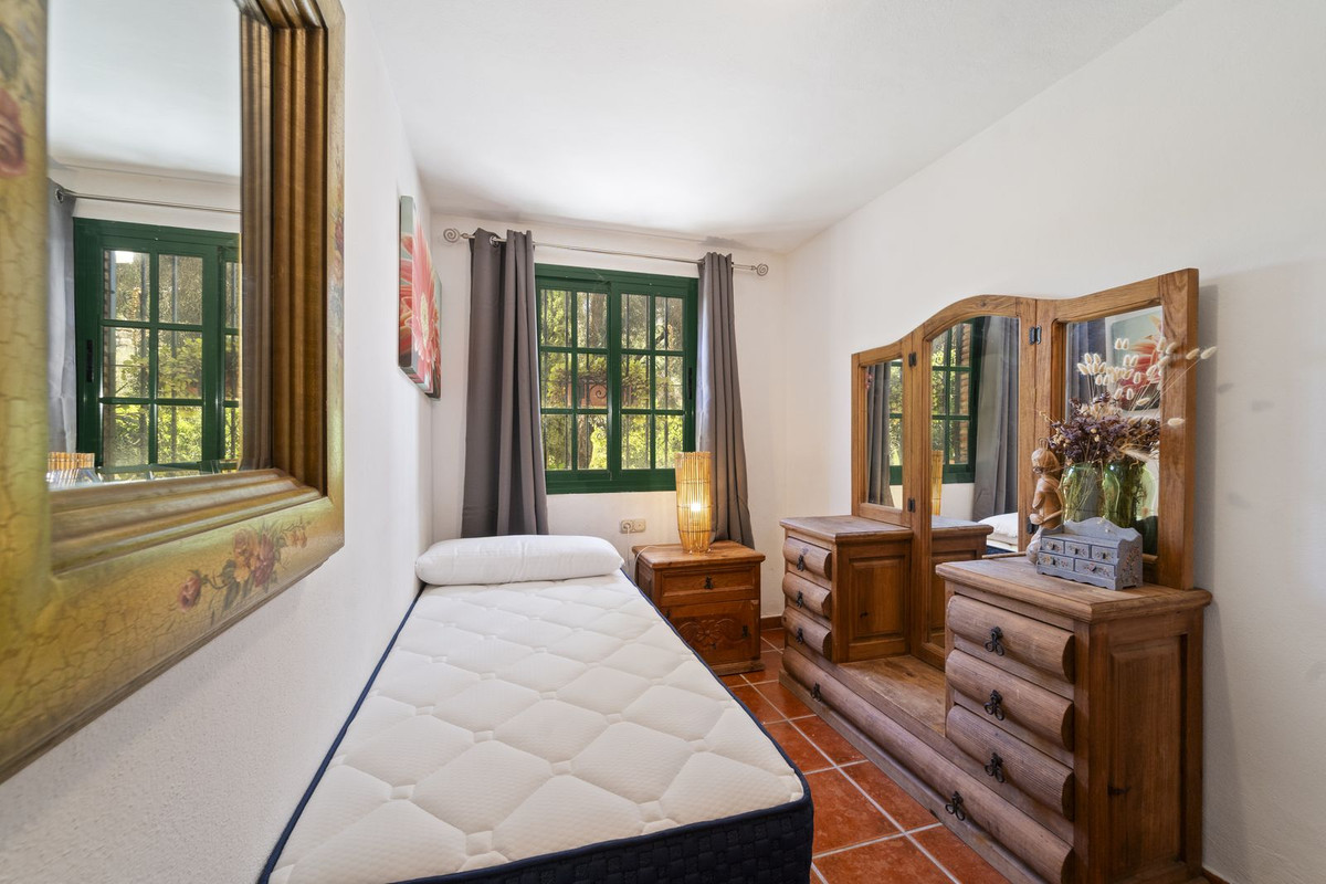 5 Bed Townhouse for sale in Mijas Costa Del Sol, Málaga, Spain