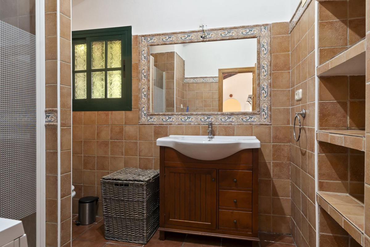 5 Bed Townhouse for sale in Mijas Costa Del Sol, Málaga, Spain