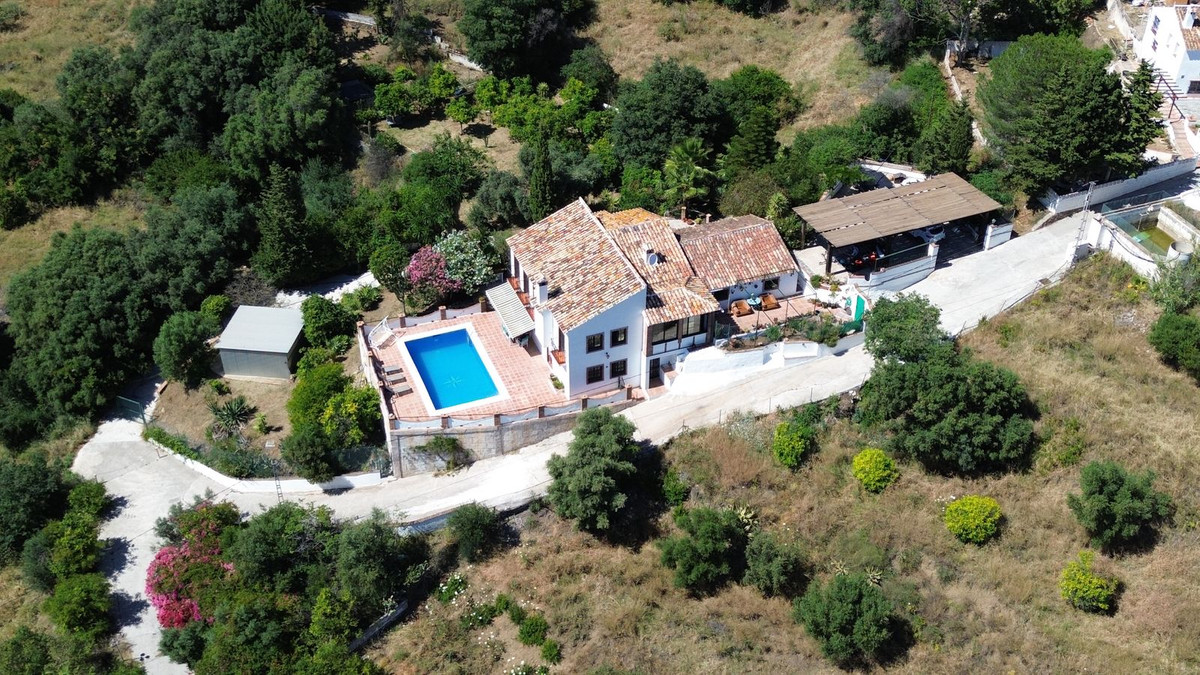 5 Bed Townhouse for sale in Mijas Costa Del Sol, Málaga, Spain