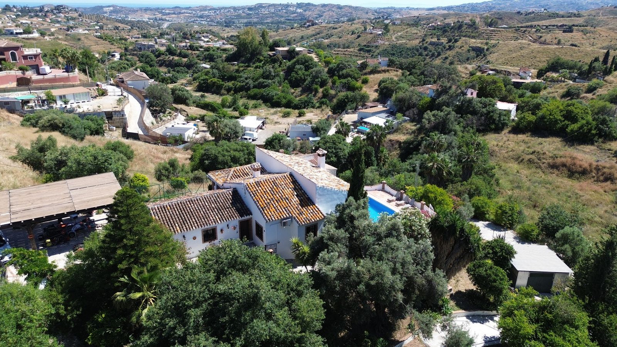 5 Bed Townhouse for sale in Mijas Costa Del Sol, Málaga, Spain