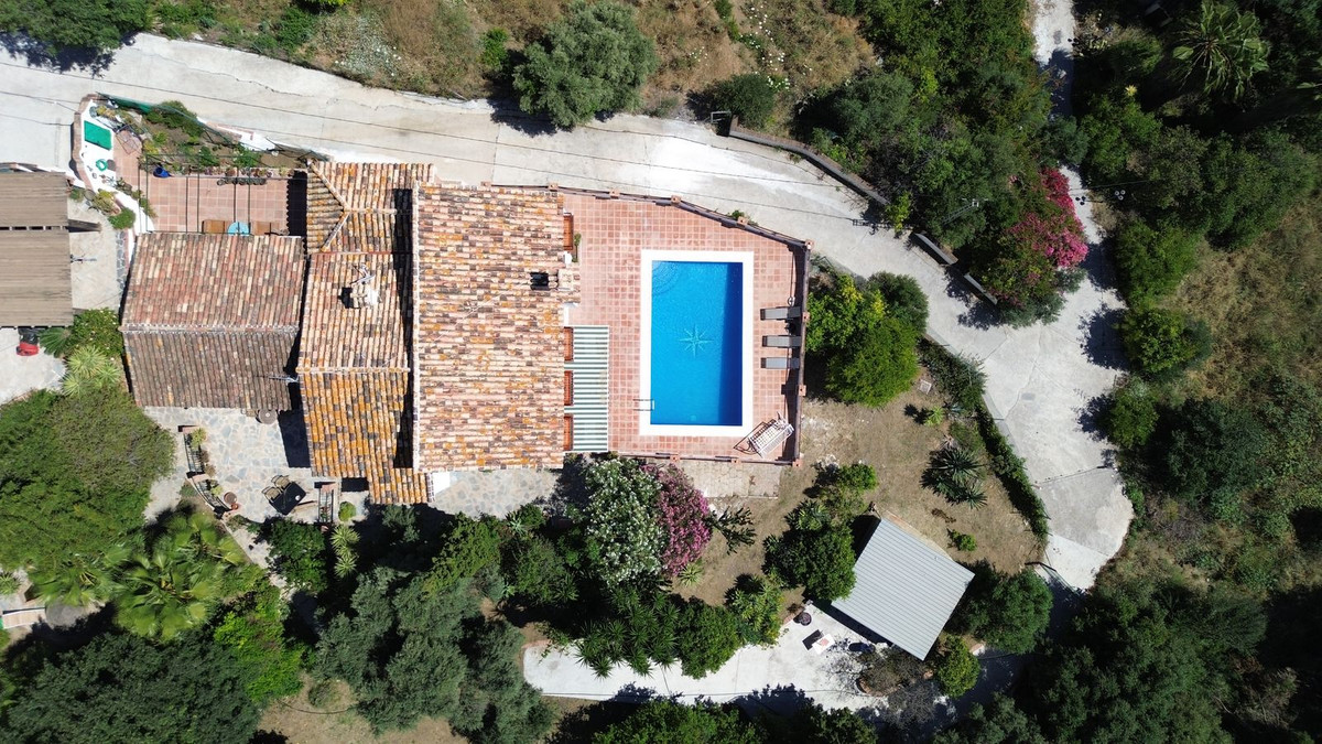 5 Bed Townhouse for sale in Mijas Costa Del Sol, Málaga, Spain