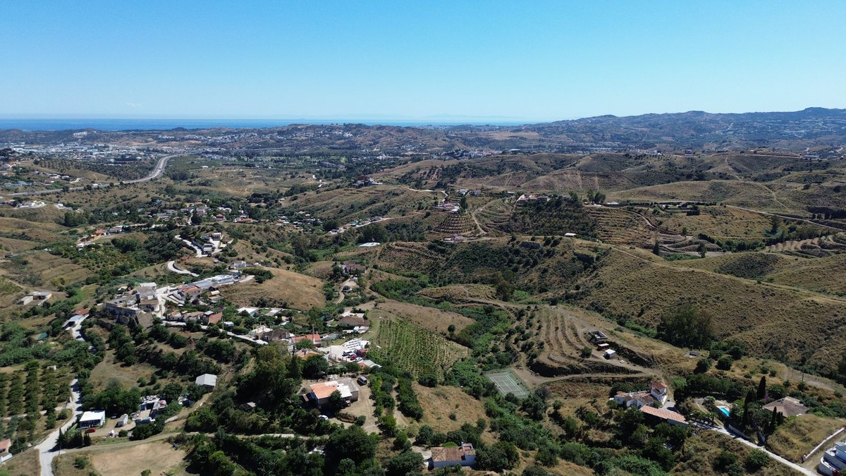 5 Bed Townhouse for sale in Mijas Costa Del Sol, Málaga, Spain