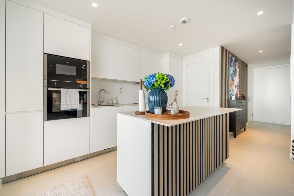2 Bed Apartment for sale in Fuengirola Costa Del Sol, Málaga, Spain