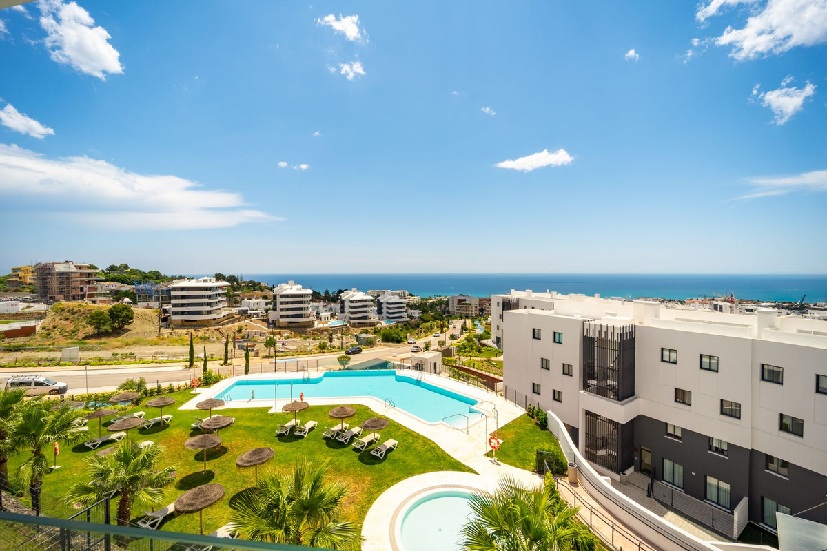 2 Bed Apartment for sale in Fuengirola Costa Del Sol, Málaga, Spain