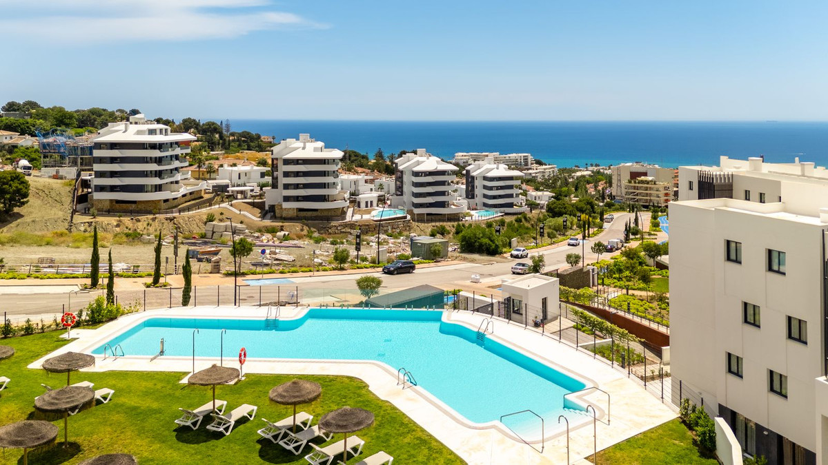 2 Bed Apartment for sale in Fuengirola Costa Del Sol, Málaga, Spain