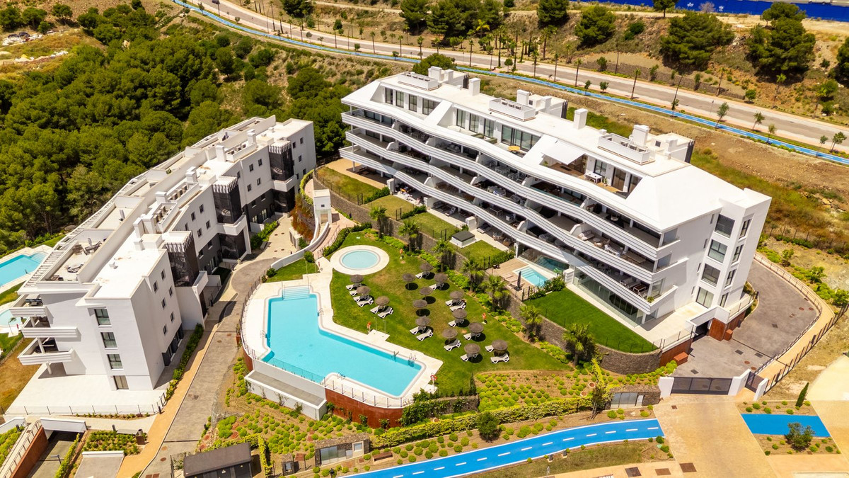 2 Bed Apartment for sale in Fuengirola Costa Del Sol, Málaga, Spain
