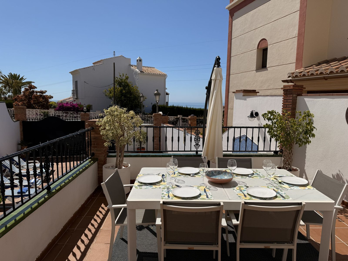 3 Bed Townhouse for sale in Nerja Costa Del Sol East, Málaga, Spain