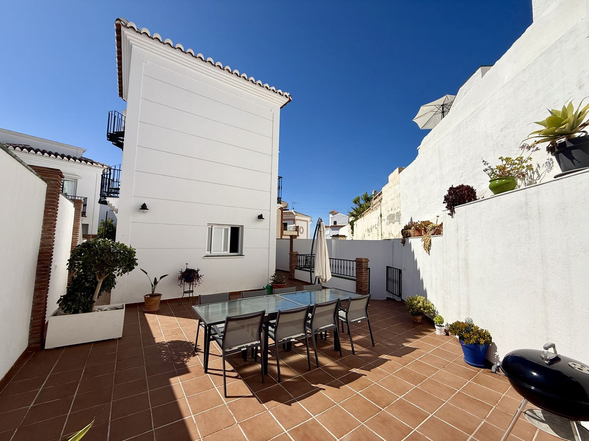 3 Bed Townhouse for sale in Nerja Costa Del Sol East, Málaga, Spain