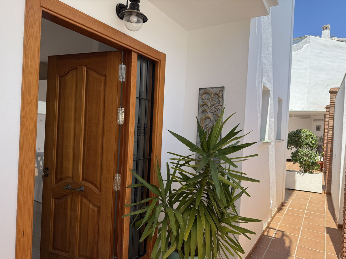 3 Bed Townhouse for sale in Nerja Costa Del Sol East, Málaga, Spain