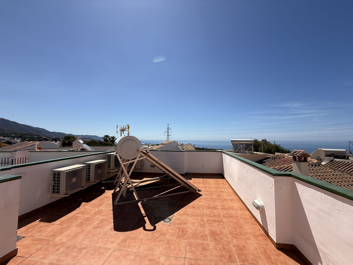 3 Bed Townhouse for sale in Nerja Costa Del Sol East, Málaga, Spain