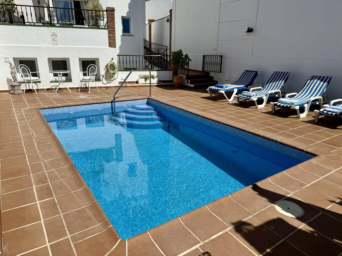 3 Bed Townhouse for sale in Nerja Costa Del Sol East, Málaga, Spain